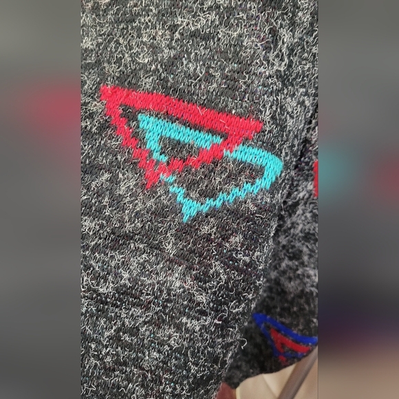 Vintage 1980s black Fuzzy with Triangles crewneck acrylic Sweater Medium - Picture 6 of 7